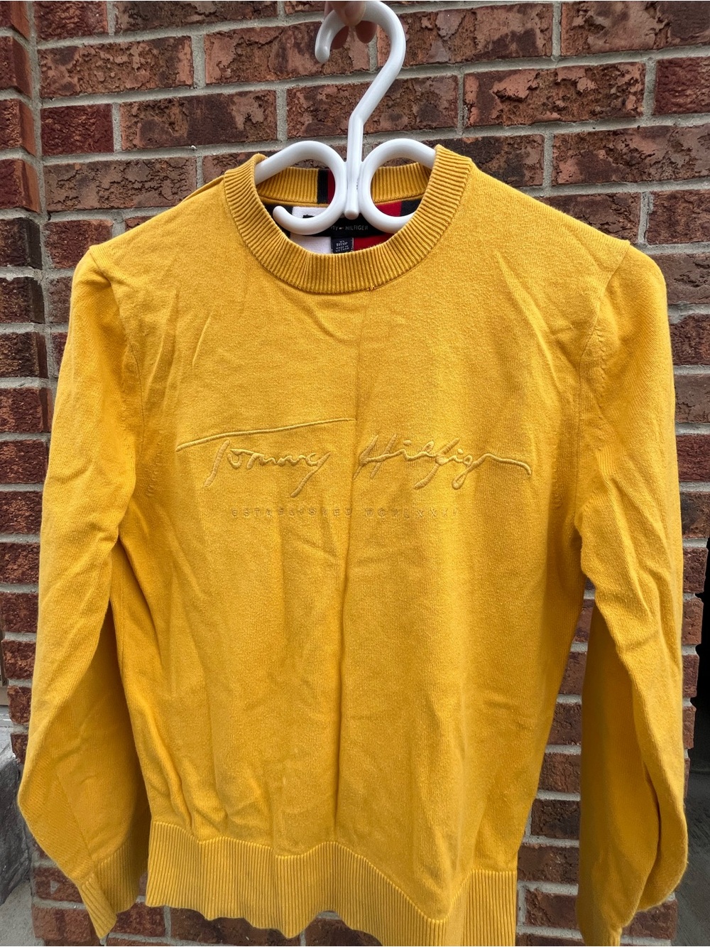 Tommy Hilfiger Men's Yellow Crewneck Sweater with Tone-on-Tone Logo